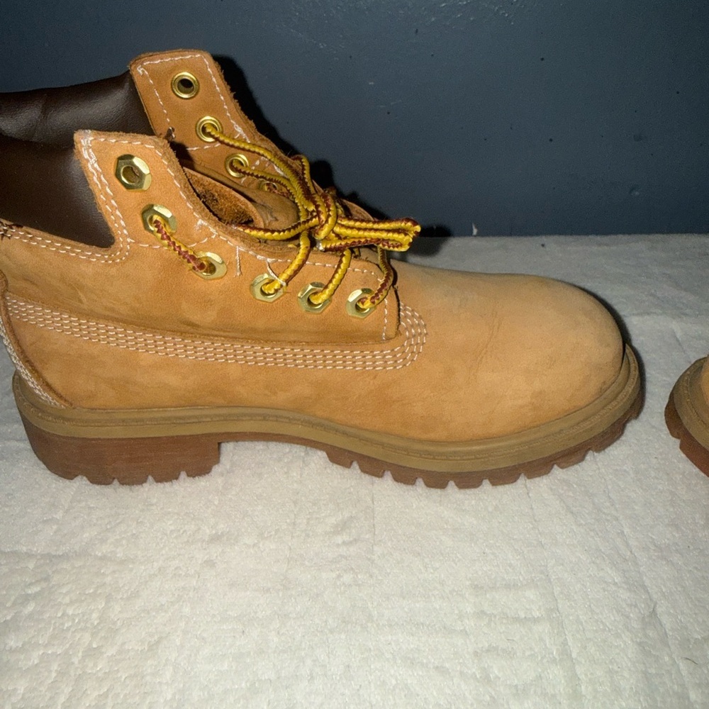 Timberland Wheat Nubuck Boots - Picture 6 of 9
